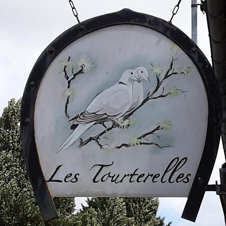 Appartamento La Tourterelle Thaims Esterno foto