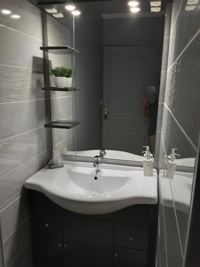 Appartamento La Tourterelle Thaims Esterno foto